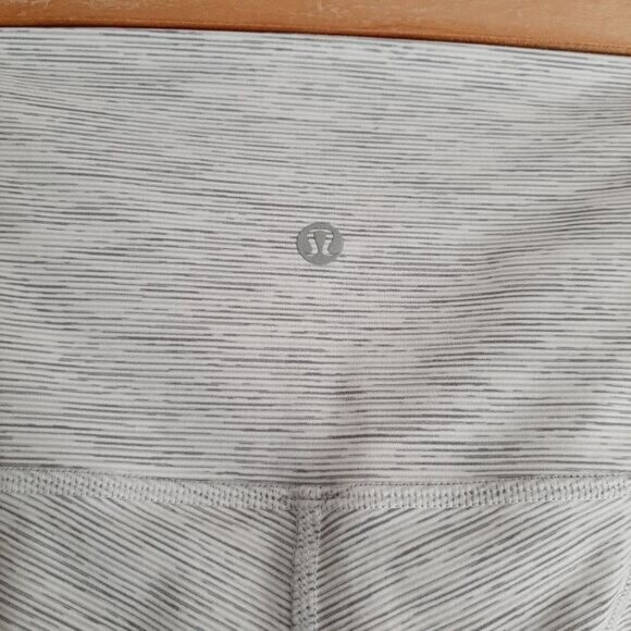 LULULEMON x PELOTON Wunder Under Scalloped Hem High-Rise Crop Leggings Grey Sz 2 - Picture 13 of 16